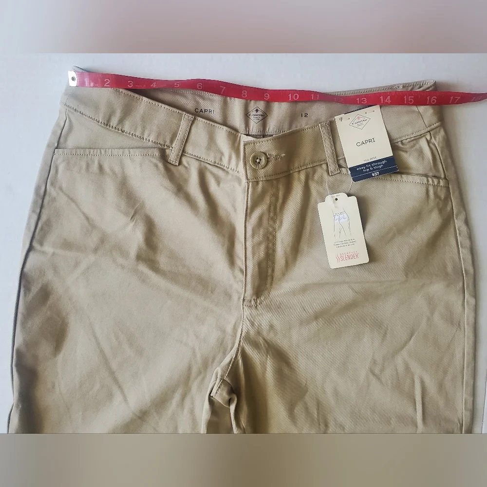 St. John's Bay Women's Capri Pants Sz 12 Biscotti - Picture 7 of 9